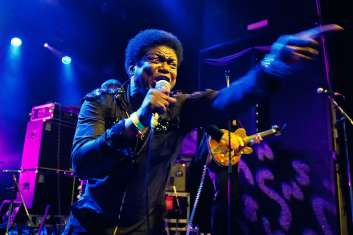 Live concertfoto Charles Bradley door Juri Hiensch