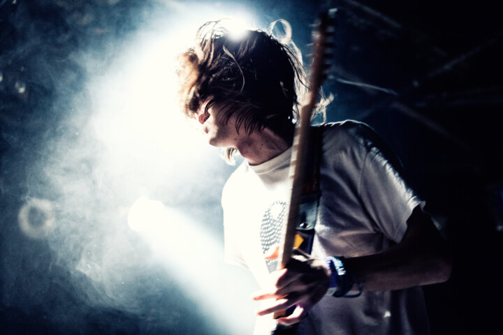 Live concertfoto Diiv @ Le Guess Who door Juri Hiensch
