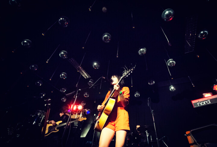 Live concertfoto Thao & The Get Down Stay Down door Juri Hiensch