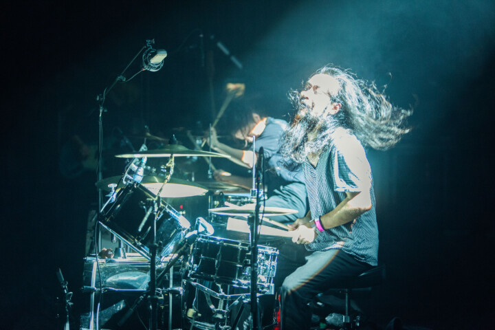 Live concertfoto Savages & Bo Ningen door Juri Hiensch