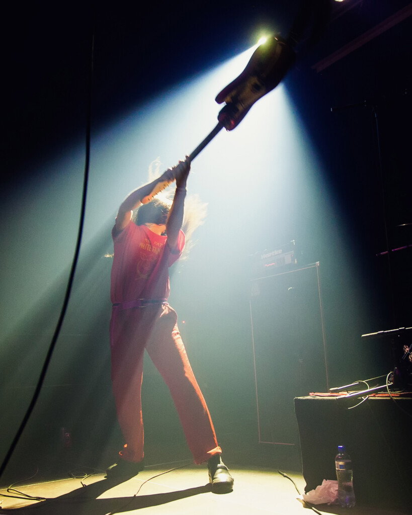 Live concertfoto Bo Ningen @ Le Guess Who door Juri Hiensch