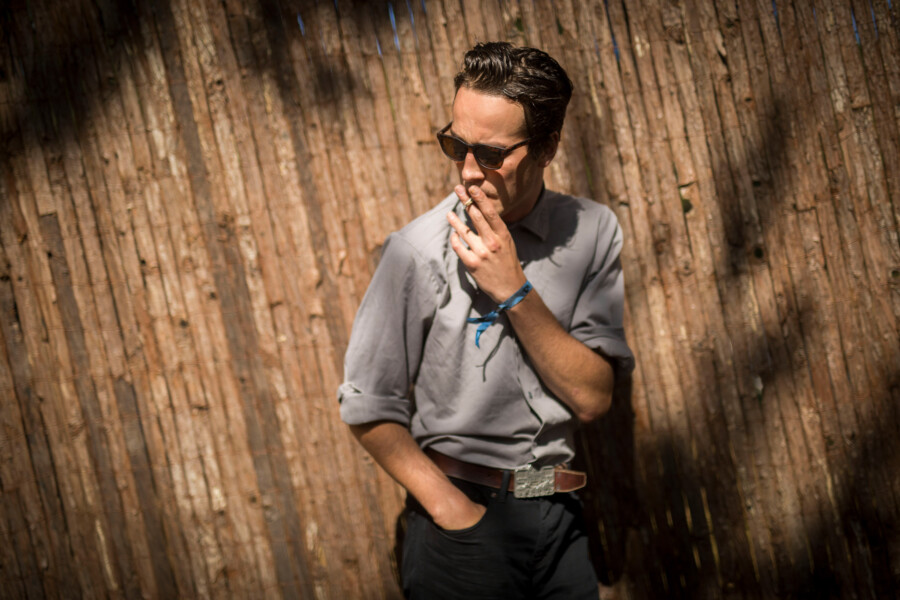 Foto Marlon Williams backstage op ITGWO door Juri Hiensch