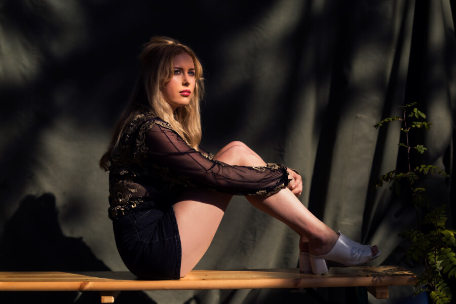 Foto Holly Macve backstage op ITGWO door Juri Hiensch