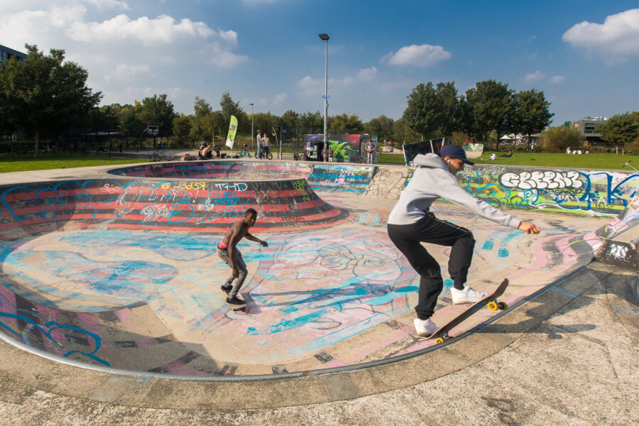 Straatfotogafie Skaters Griftpark door fotograaf Juri Hiensch