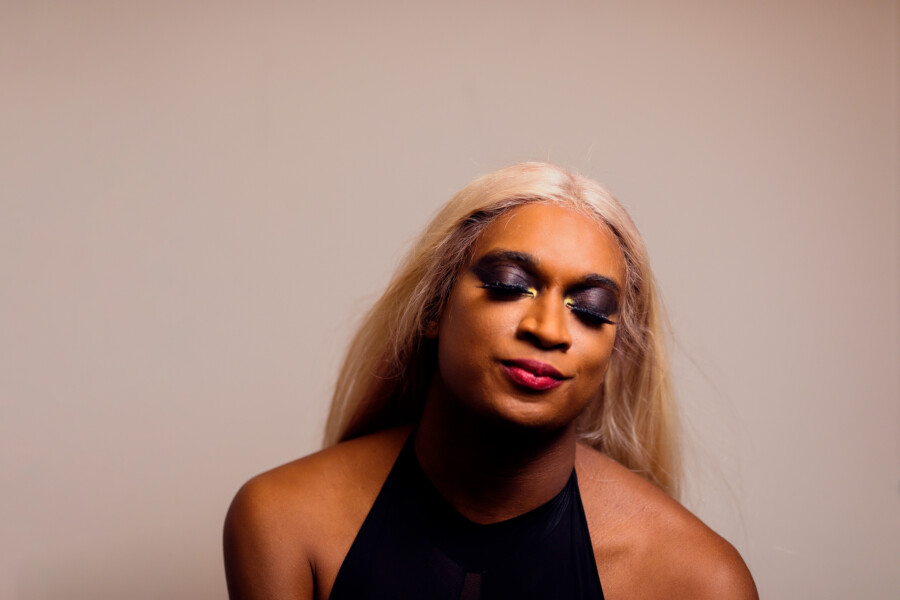 Portretfoto Lotic door Juri Hiensch