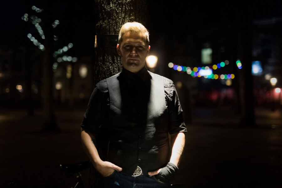 Portretfoto Mario Batkovic op Le Guess Who? door Juri Hiensch