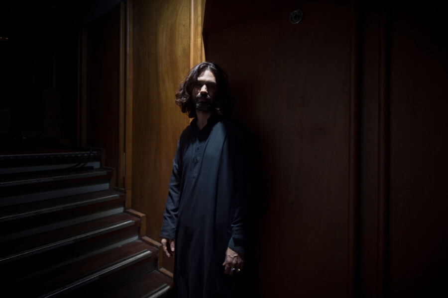 Portretfoto Junun op Le Guess Who? door Juri Hiensch