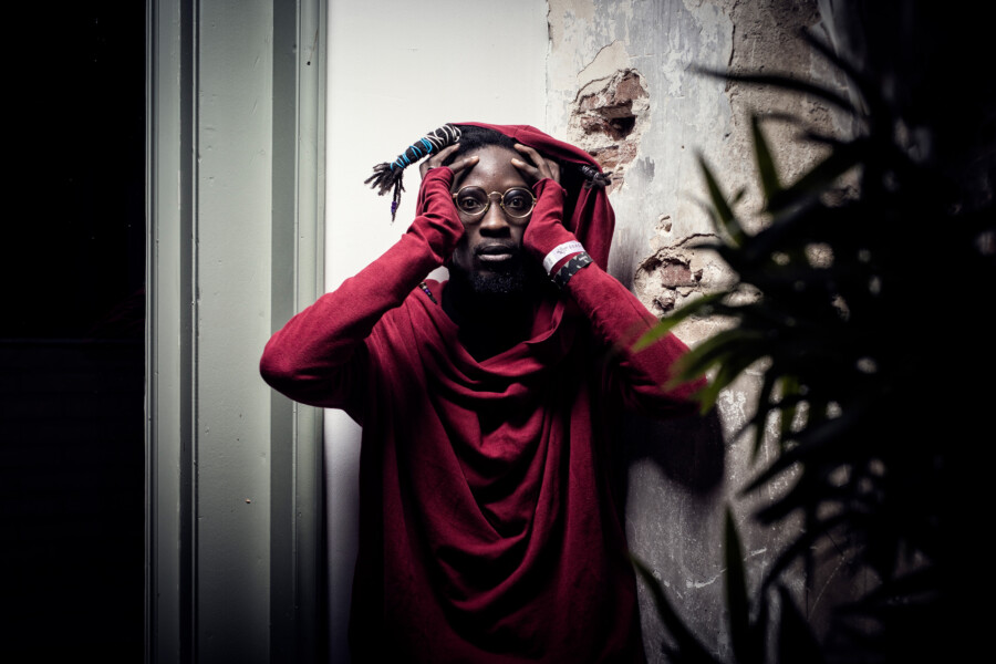 Portretfoto Ibaaku op Le Guess Who? door Juri Hiensch