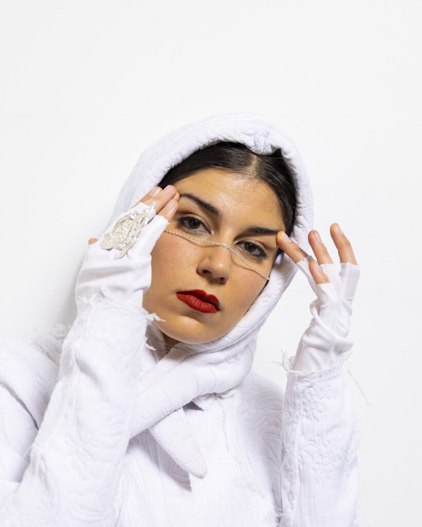 Portretfoto Marina Herlop door Juri Hiensch