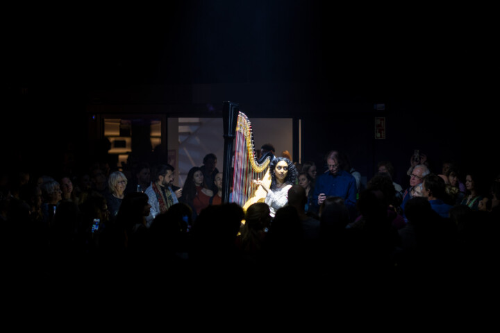 Live concertfoto Miriam Adefris in TivoliVredenburg door Juri Hiensch