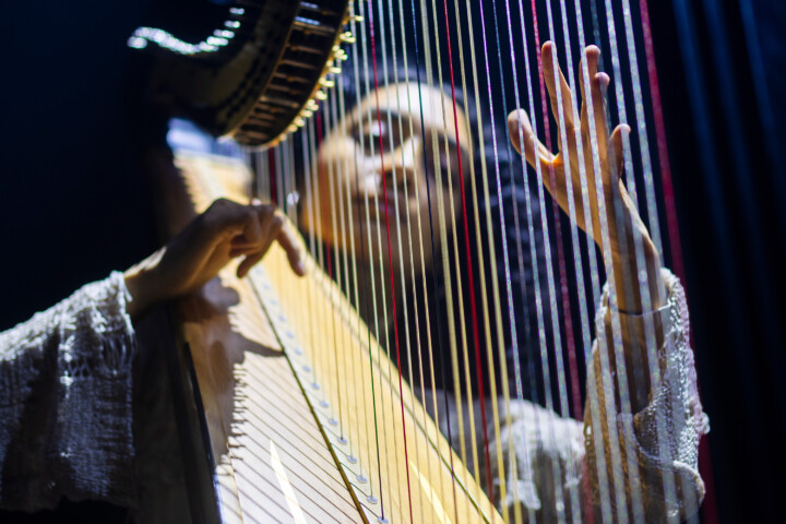 Live concertfoto Miriam Adefris in TivoliVredenburg door Juri Hiensch