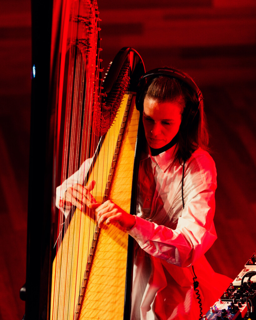 Live concertfoto Angélica Salvi in TivoliVredenburg door Juri Hiensch