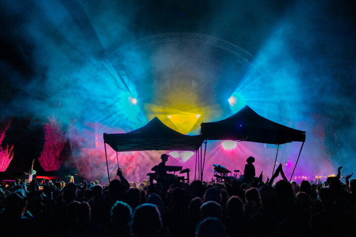 Live concertfoto Lander & Adriaan op Wilde Weide door Juri Hiensch