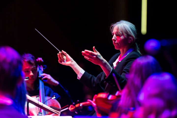 Live concertfoto Hebe de Champeaux in TivoliVredenburg door Juri Hiensch