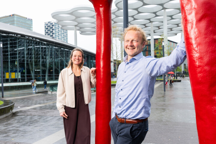 Foto van Bas & Joosje (Vastgoed) voor de recruitment campagne van de gemeente Utrecht door Juri Hiensch