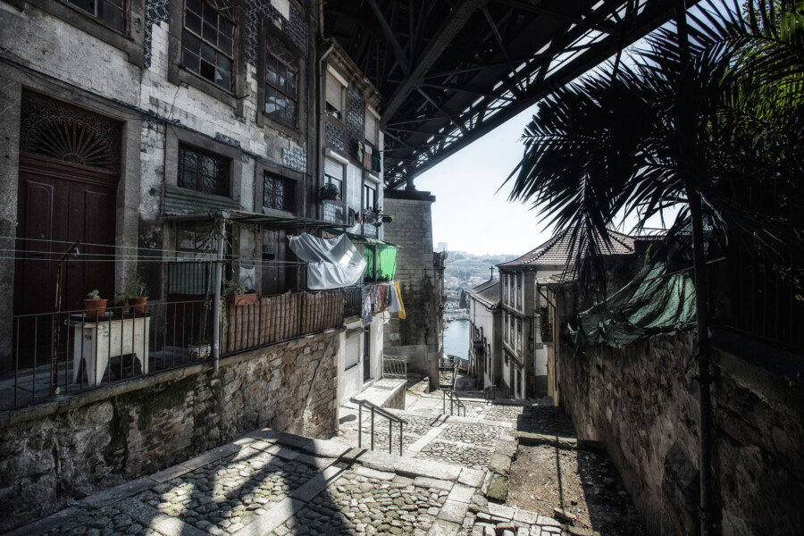 Cityscape streetlife Porto door fotograaf Juri Hiensch